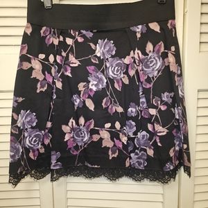 Elle floral lace trimmed skirt medium